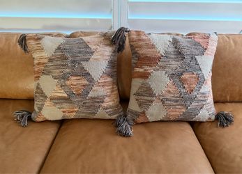 World Market Throw Pillows NWT Pair-  NEW OLD STOCK