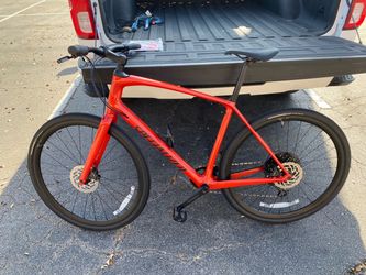 Specialized Sirrus X 2022 Bike Red Carbon Frame