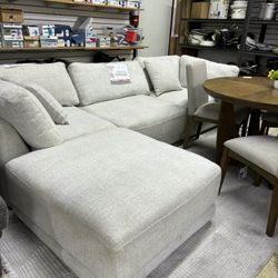 Dayna 4-Piece Fabric Modular Sectional