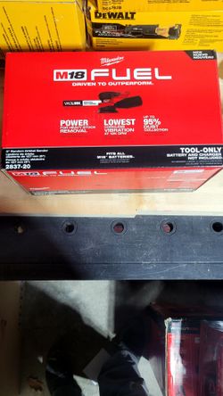Milwaukee M18 Fuel Orbital Sander