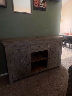 Tv stand
