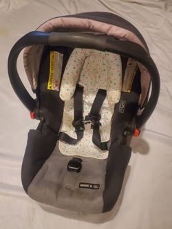 Greco Click-Connect Infant Car Seat & Cradle