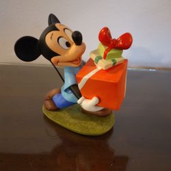 Walt Disney Classics Collection Mickey Mouse  