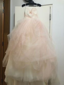 Vera Want Blush Wedding Dress Thumbnail