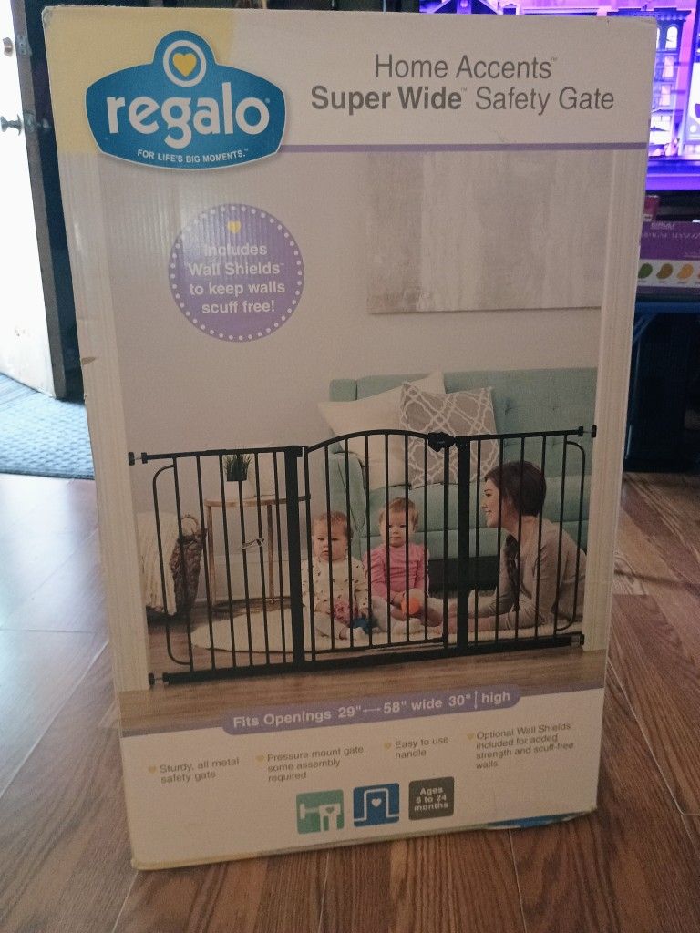 Home Accents Super Wide Safety Gate