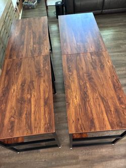 2 desks