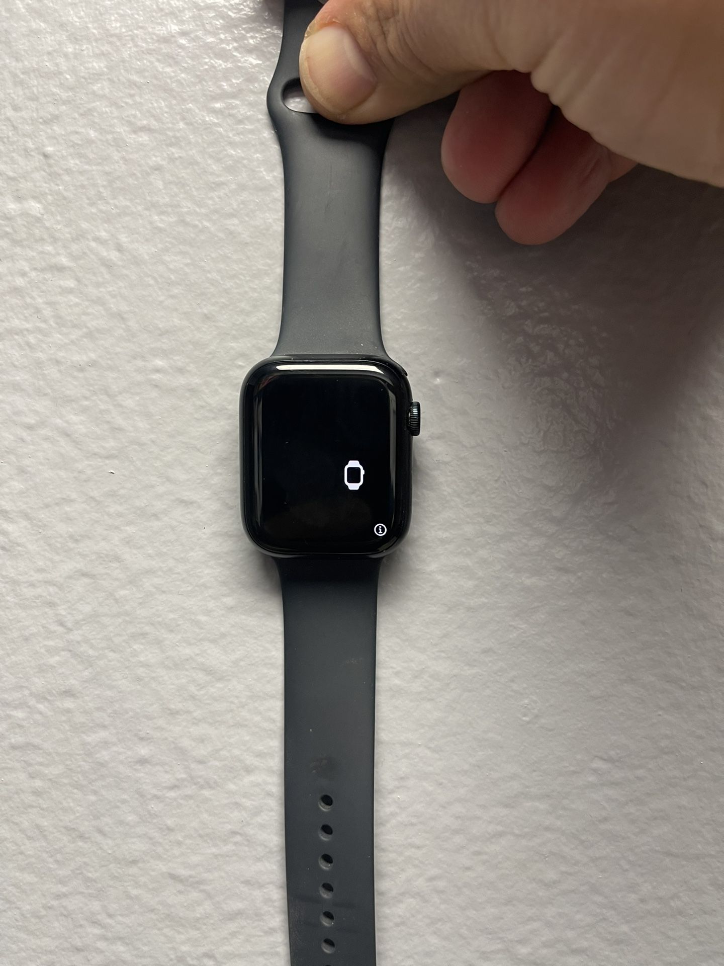 45 Mm Apple Watch Series 8 LTE **READ DESCRIPTION!!