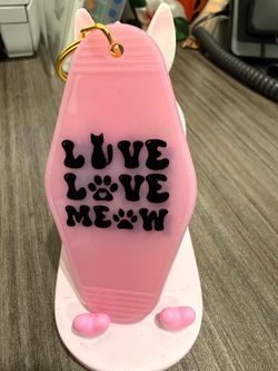 Motel Keychain Live Love Meow