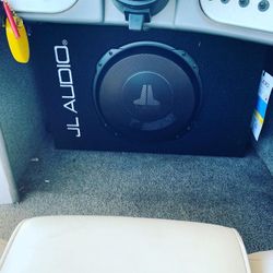 CAR AUDIO INSTALLATION 