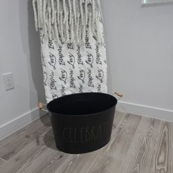 Rae Dunn Bucket