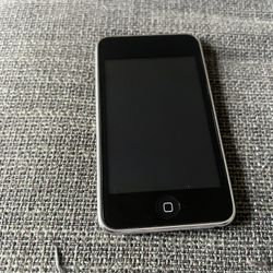 2nd Gen 32GB iPod Touch