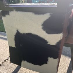 8 Fancy Backup Leather Cow Chairs 