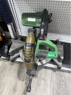 Hitachi 10-inch Compound Miter Saw.