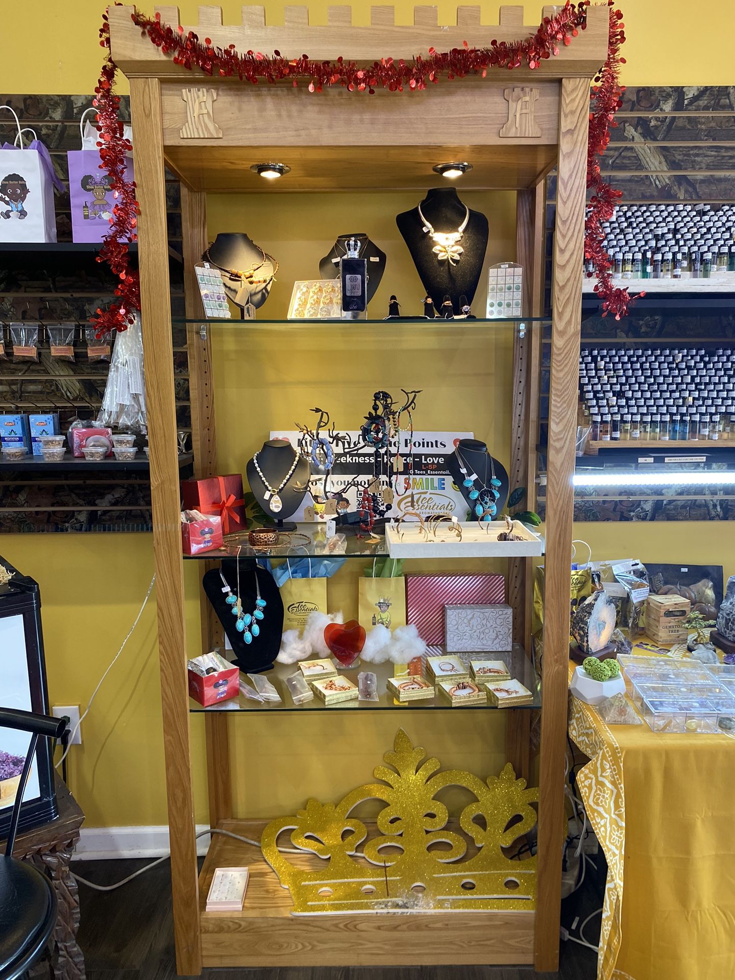 Tall Wooden 3-tier Shelf With Light