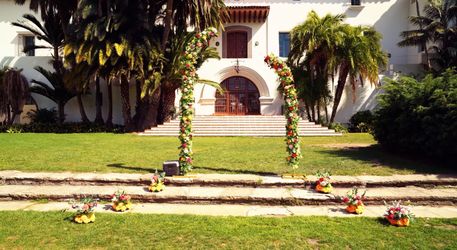 Wedding Decorations for red, pink, orange, and burgundy