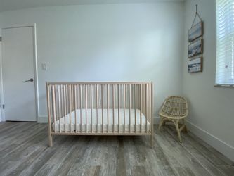 IKEA Crib Toddler Bed SNIGLAR Crib, beech, 27 1/2x52 " Used Comes With Free Bed Rail And Breathable Mattress 