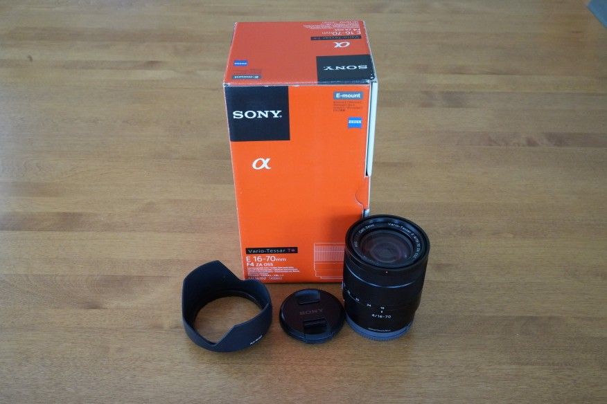 Sony SEL1670Z 16-70mm f4 APS-C Lens for Sale in Peoria, AZ