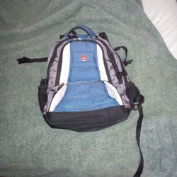 18 Pocket Light Hiking Backpack