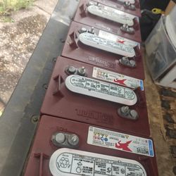 6v Deep Cycle Batteries 