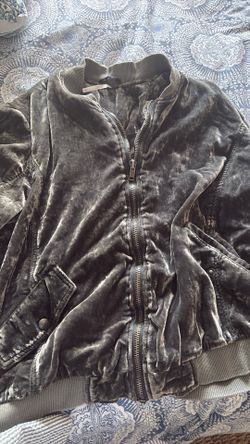 Zip up