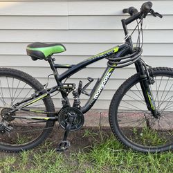 Mongoose Status 2.2 26” Aluminum Mountain Bike