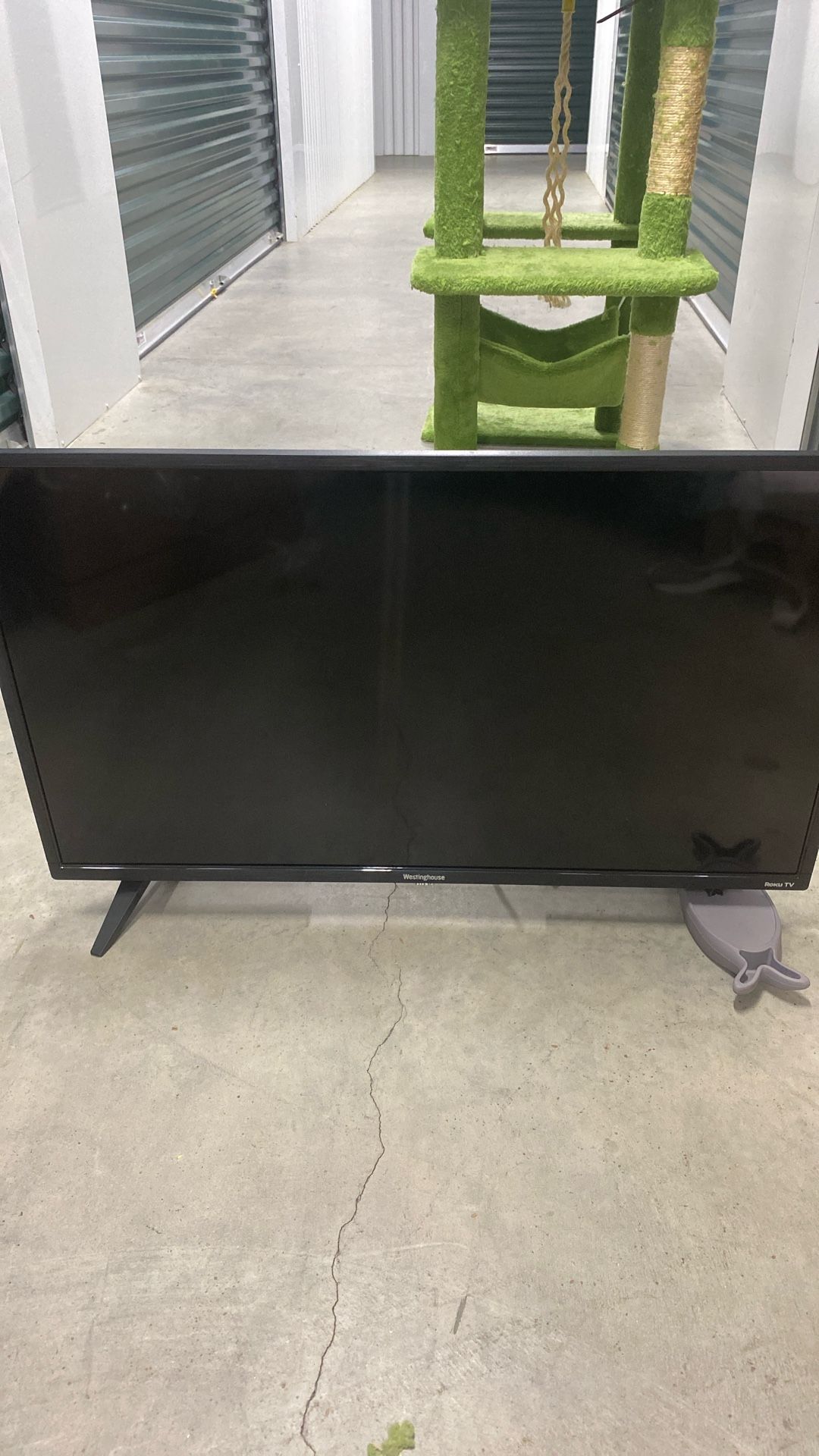 Westinghouse TV 30 Inch