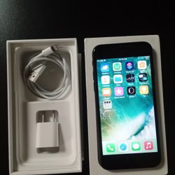 Unlocked iPhone 7 Black 32GB 