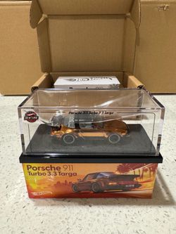 Hot Wheels Red Line Club Porsche 911 Turbo 3.3 Targa 1:64 Brown w/ Case