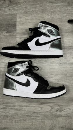 Nike Air Jordan 1 High OG Silver Toe Size 11 M 12.5 W