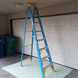 Step Ladder 8 foot Werner Fiberglass