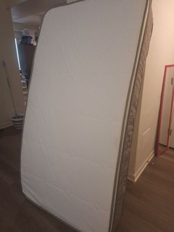 Twin matress