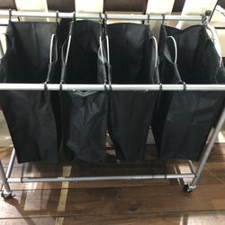 ROLLING LAUNDRY SORTER 