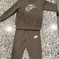 Nike Toddler Sweatsuit 