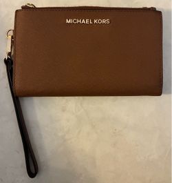 Michael Kors Saffiano Leather Wristlet Wallet - NEW