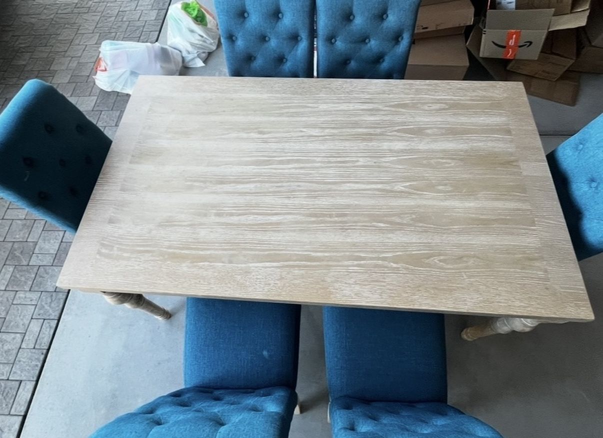 Table & 6 Chairs