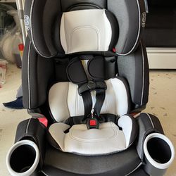 Graco 4 Ever Convertiable Car Seat (like New) Good Until 2032