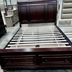 Cama Queen Size Nueva En Su Caja Madera Sólida Bien Reforzada Incluye Colchon Memory Foam Todo Nuevo 