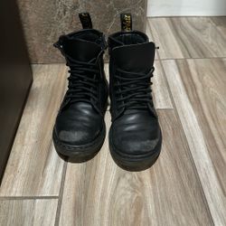 Kids Dr. Martens Size 2
