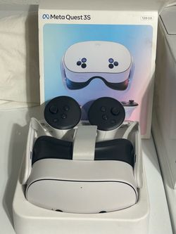 Meta Quest 3S 128GB VR Headset with Glasses Scratch Preventor