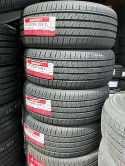 225/45/18 land spider tires installed / instaladas