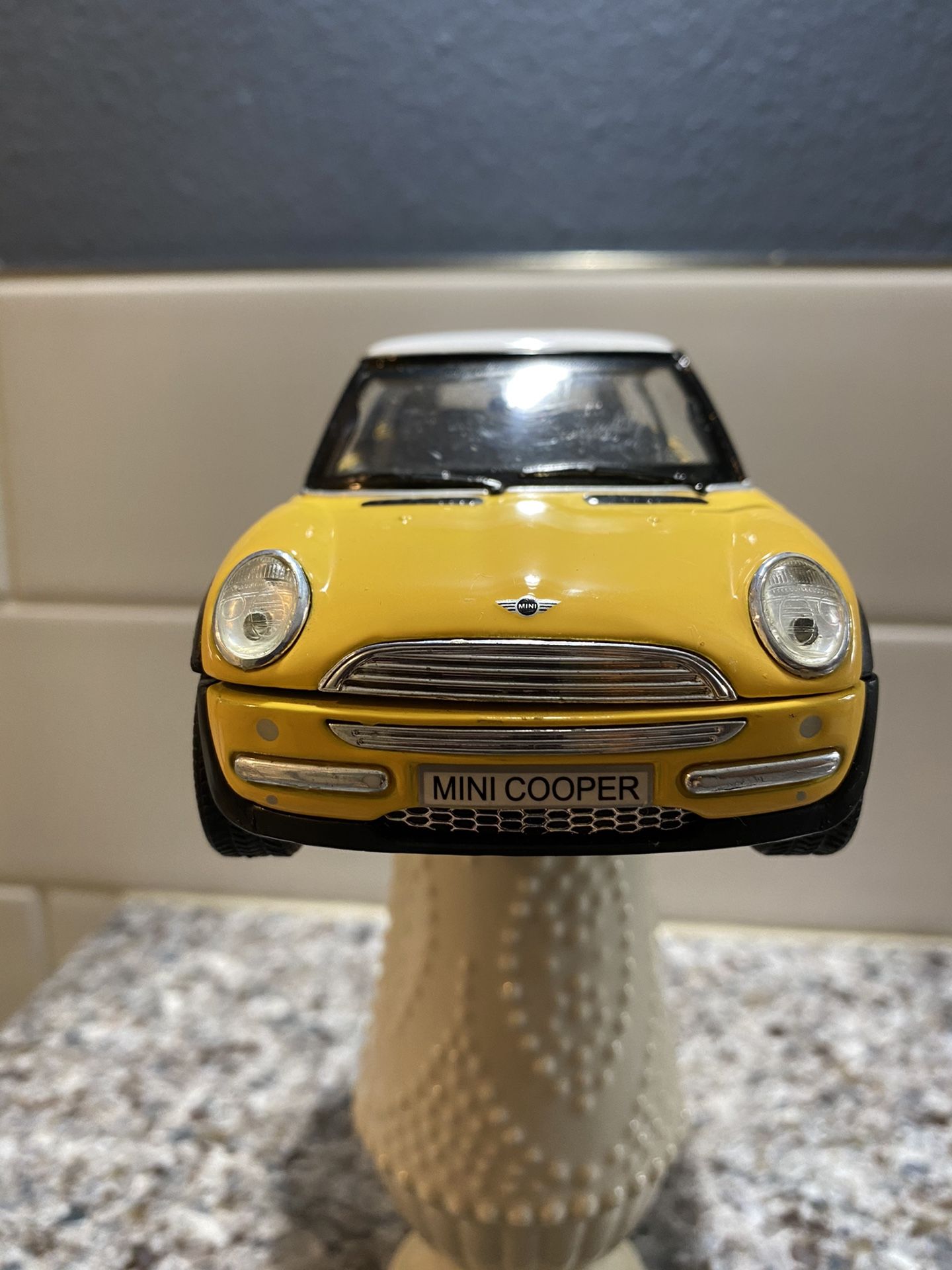 2001 Mini Cooper 288 Toy Model