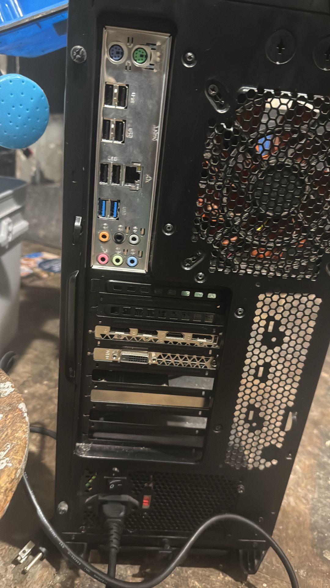 Gaming pc for sale trade or OBO (read description!!) negotiable