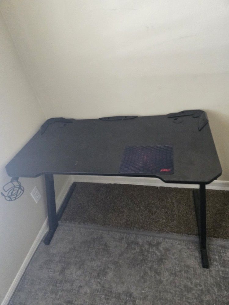 Gaming Desk