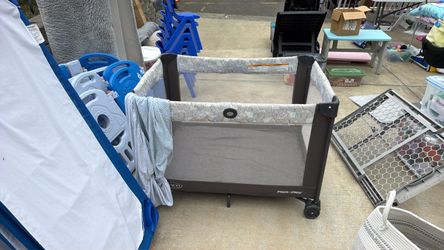 Baby crib