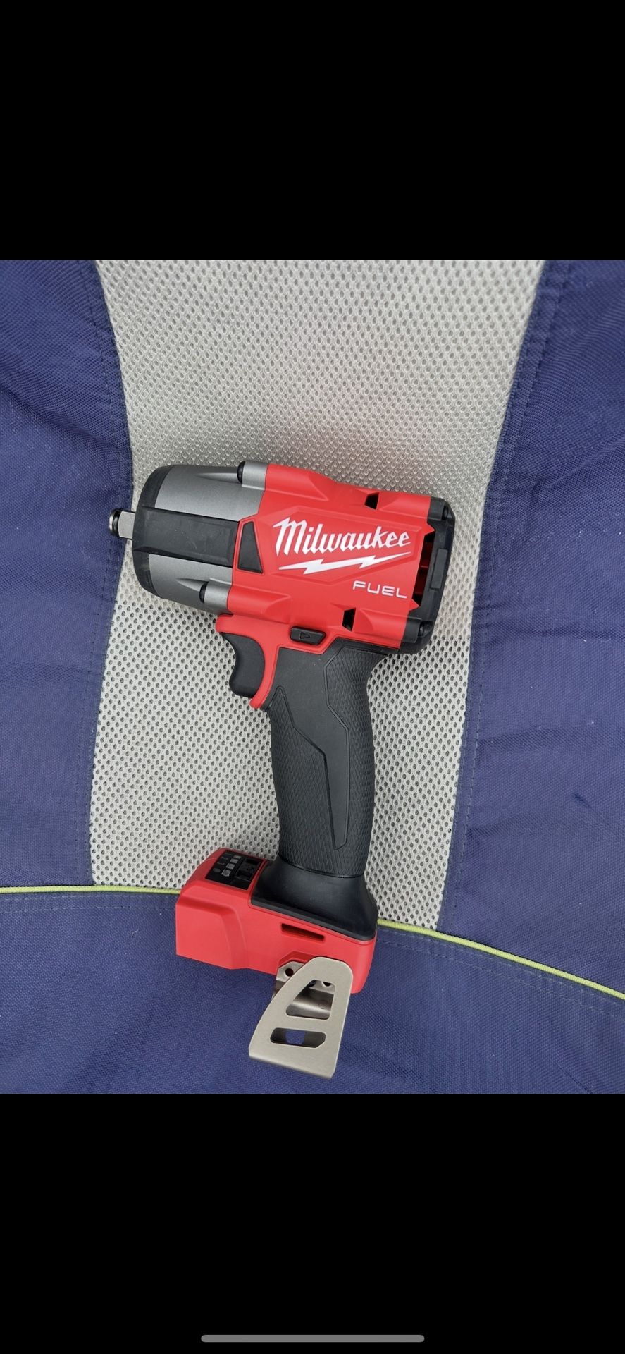 Milwaukee M18 FUEL 1/2Impact Wrench with Friction Ring