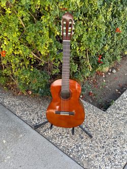 CGS102A- 535mm - half Size- CGS102A. Yamaha acoustic guitar- 535mm - half Size-