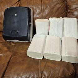 Folded Paper Towel Wall Dispenser 