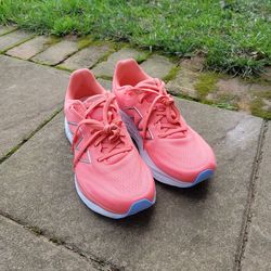 BRAND NEW New Balance Women's Sneakers