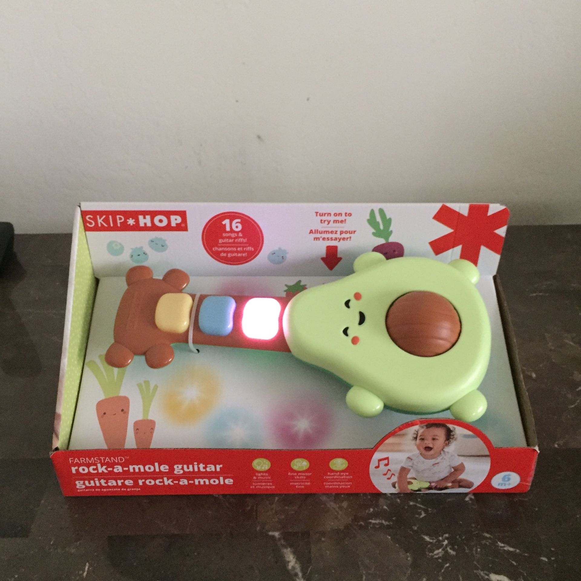 Skip&Hop Farm Stand Guitar/hablo Español