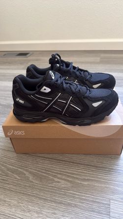 Asics men’s shoes